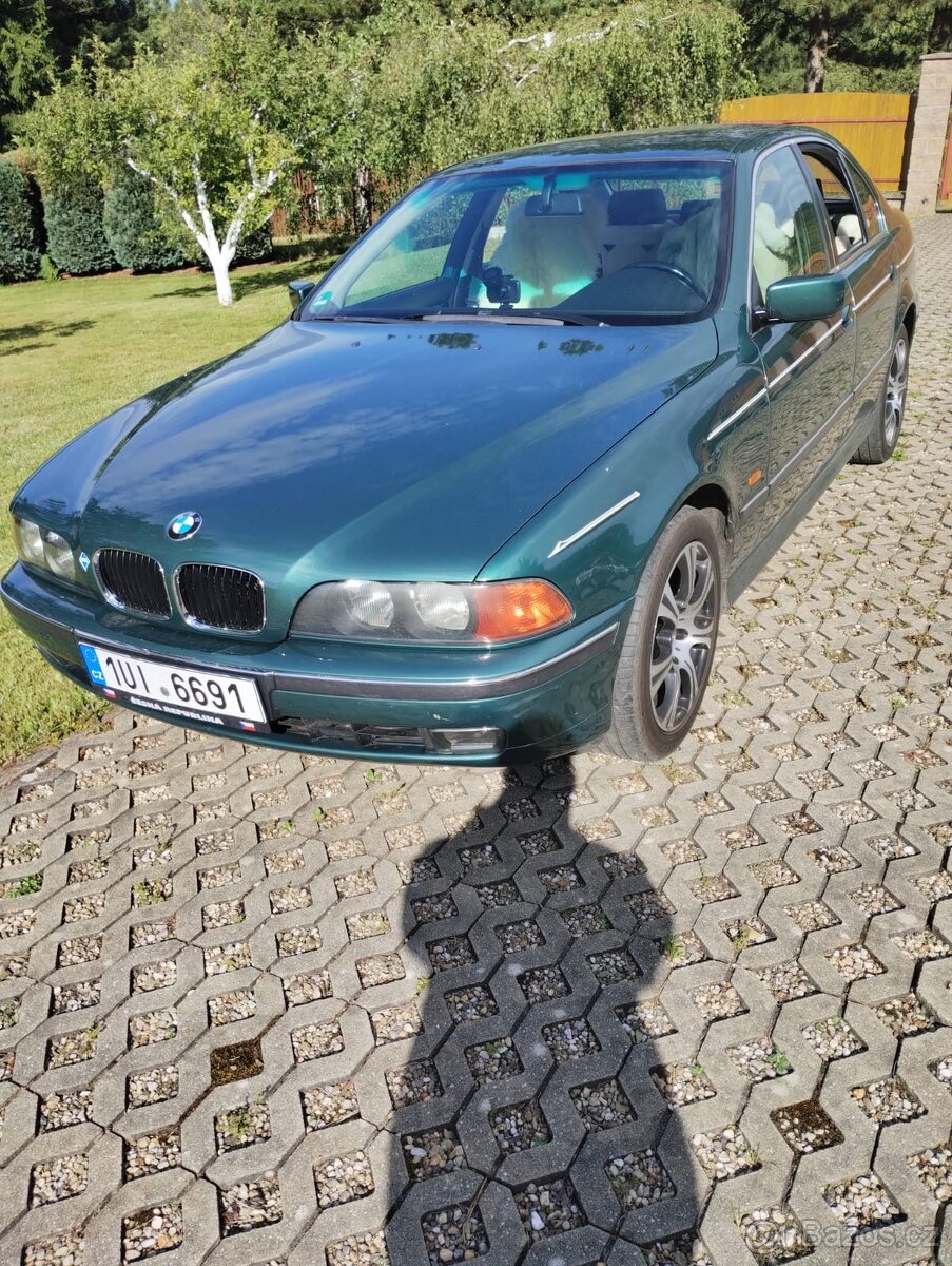 BMW E39 520i (110kW)-Automat