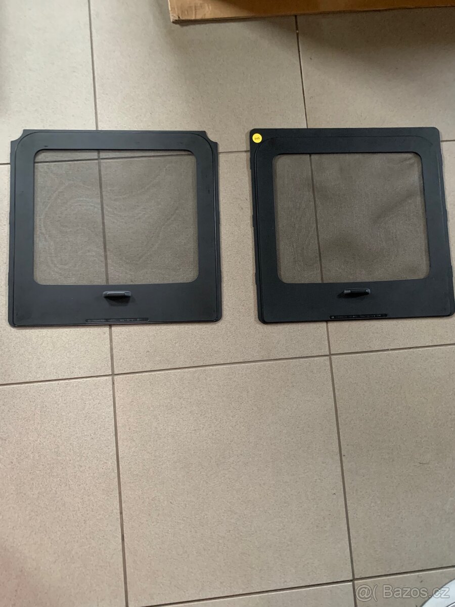 Větrací mřížka pro okno posuvné VW Californie T7