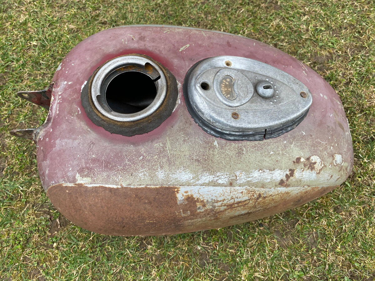 Nádrž JAWA malá kývačka