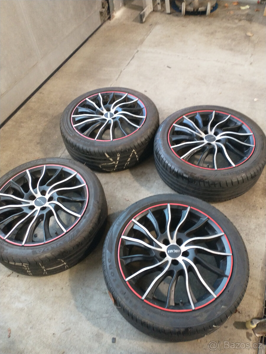 sada celých kol OXXO 215/45 R 17