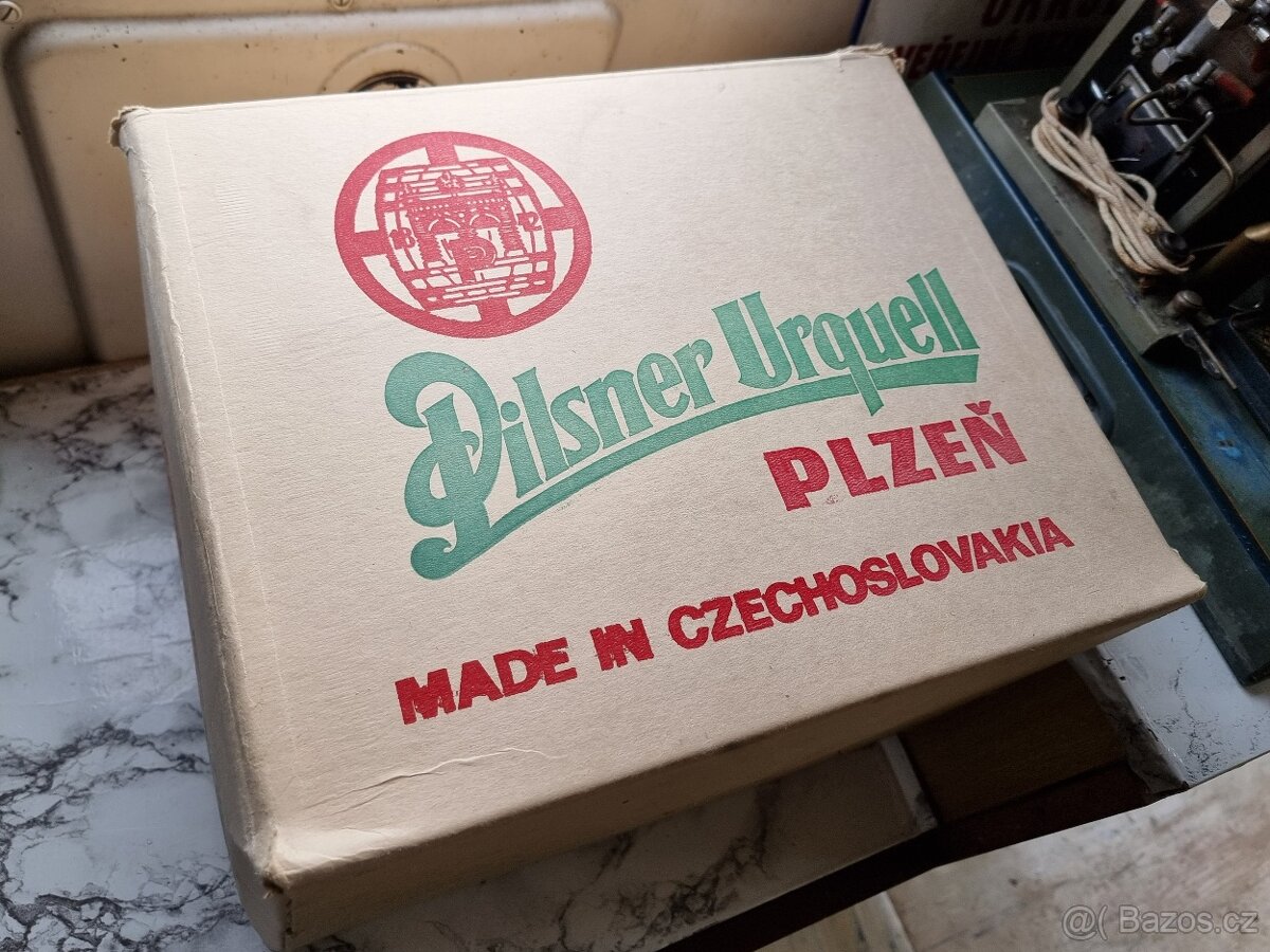 Pivní krabice, hodně stará Czechoslovakia Pilsner Urquell