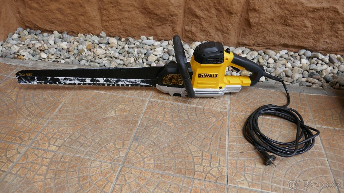 Pila stavební DeWalt Aligator DWE397