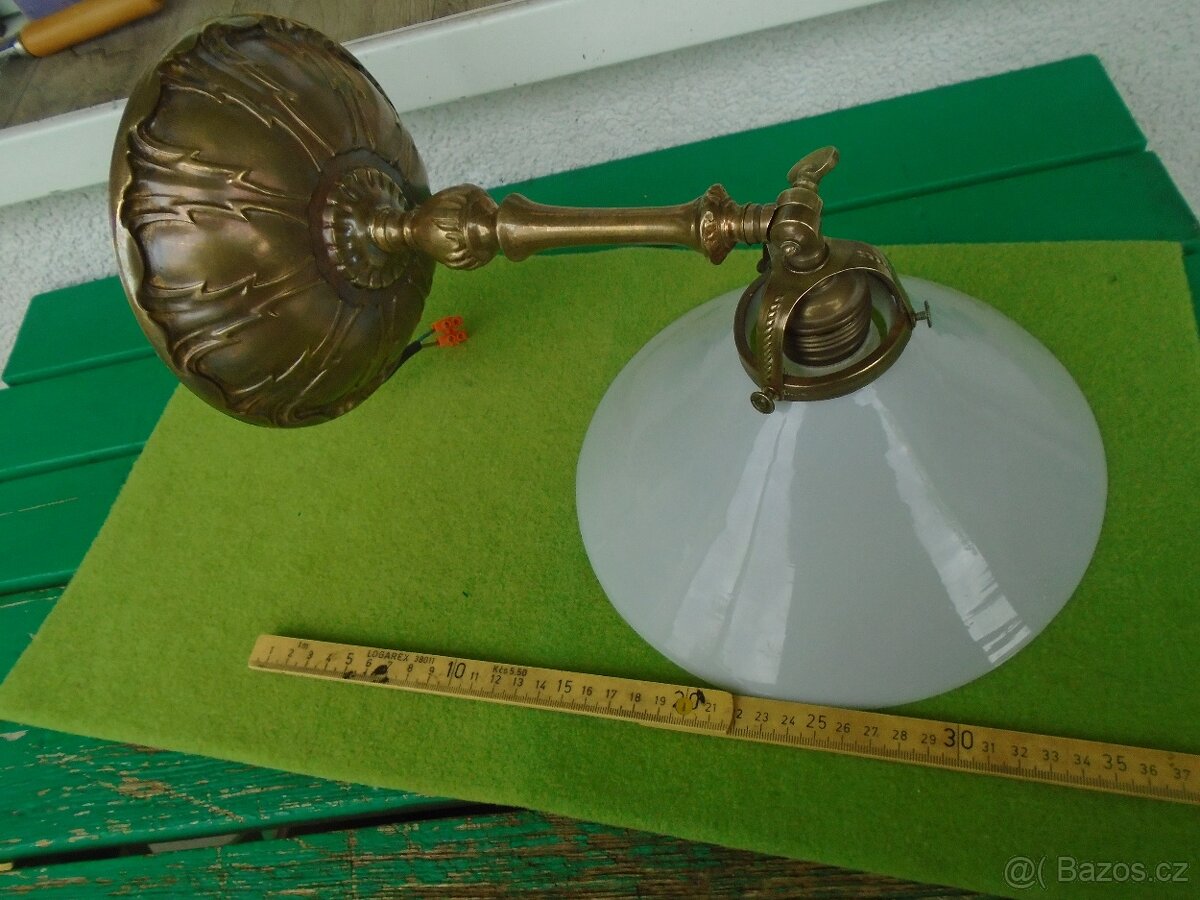 Starožitná nástěnná lampa