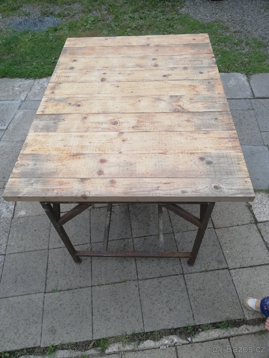 Dílenský stůl (ponk)