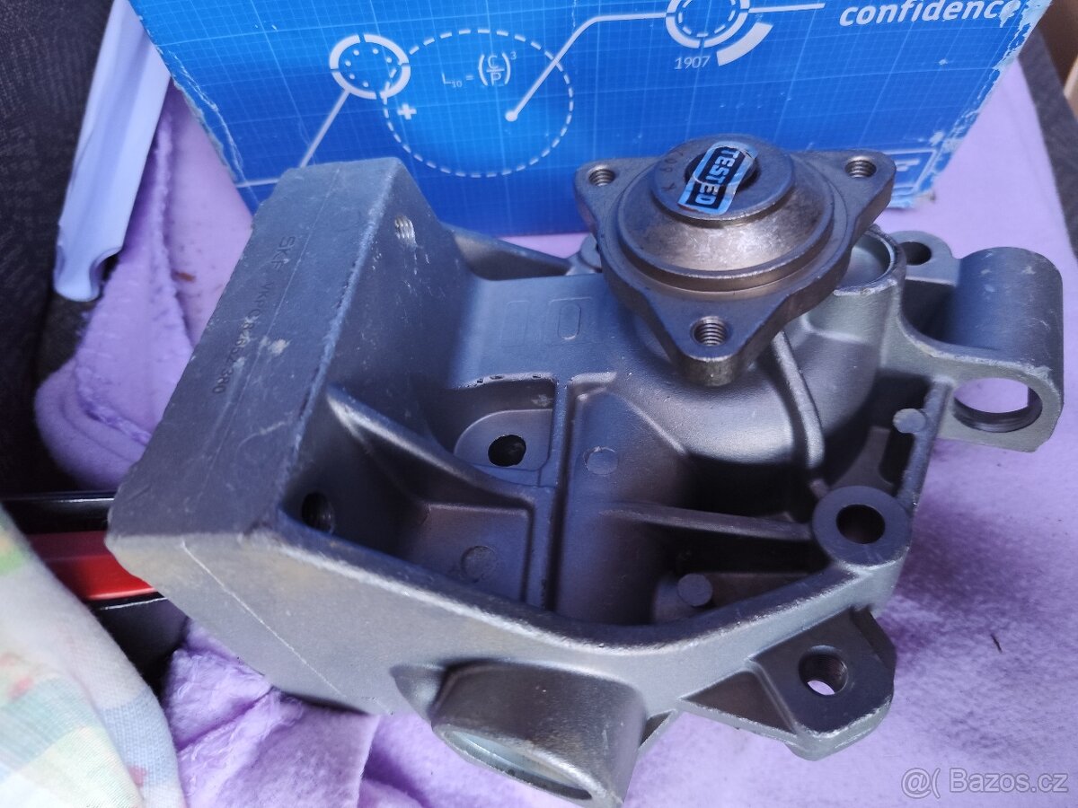 Peugeot Boxer 2.8HDi vodní pumpa