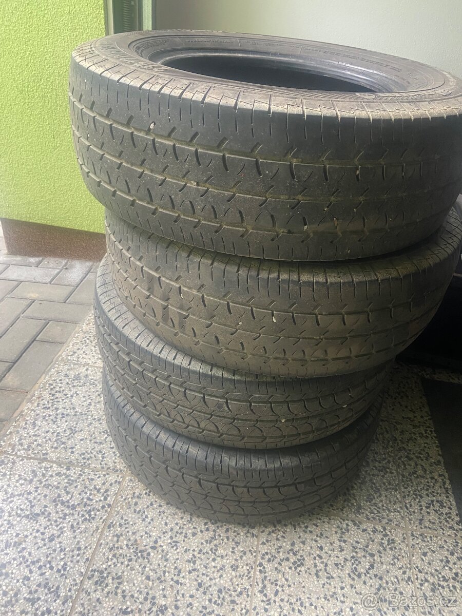 Barum 215/70 R 15