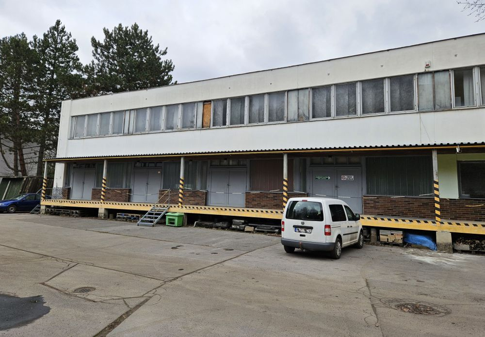 Prodej multifunkční budovy na Střekově