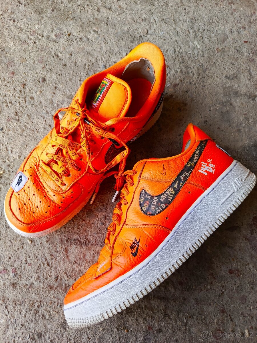 Nike Air Force 1
