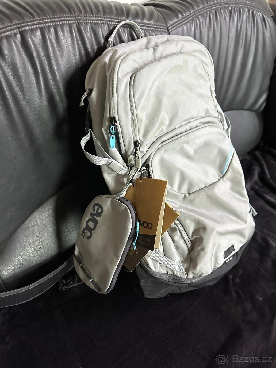 Batoh EVOC Explorer Pro 30 - šedý