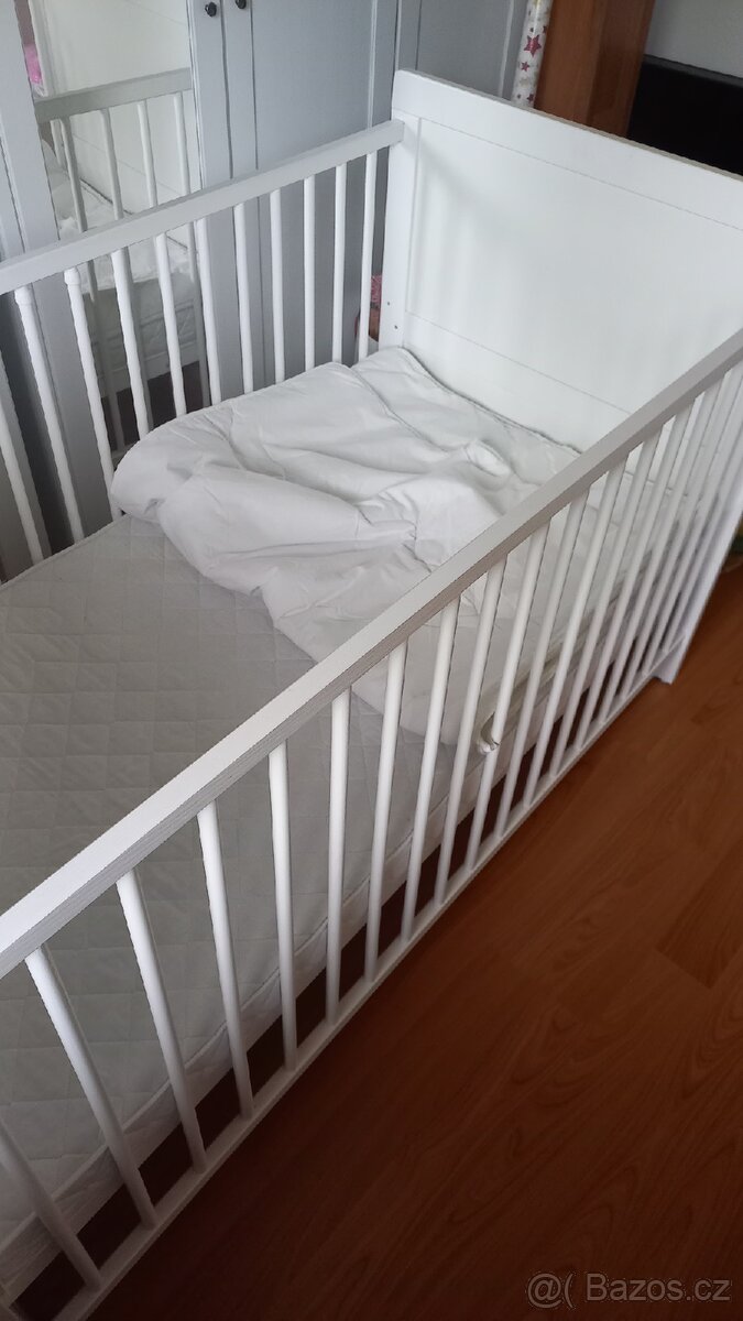 Dětská postýlka