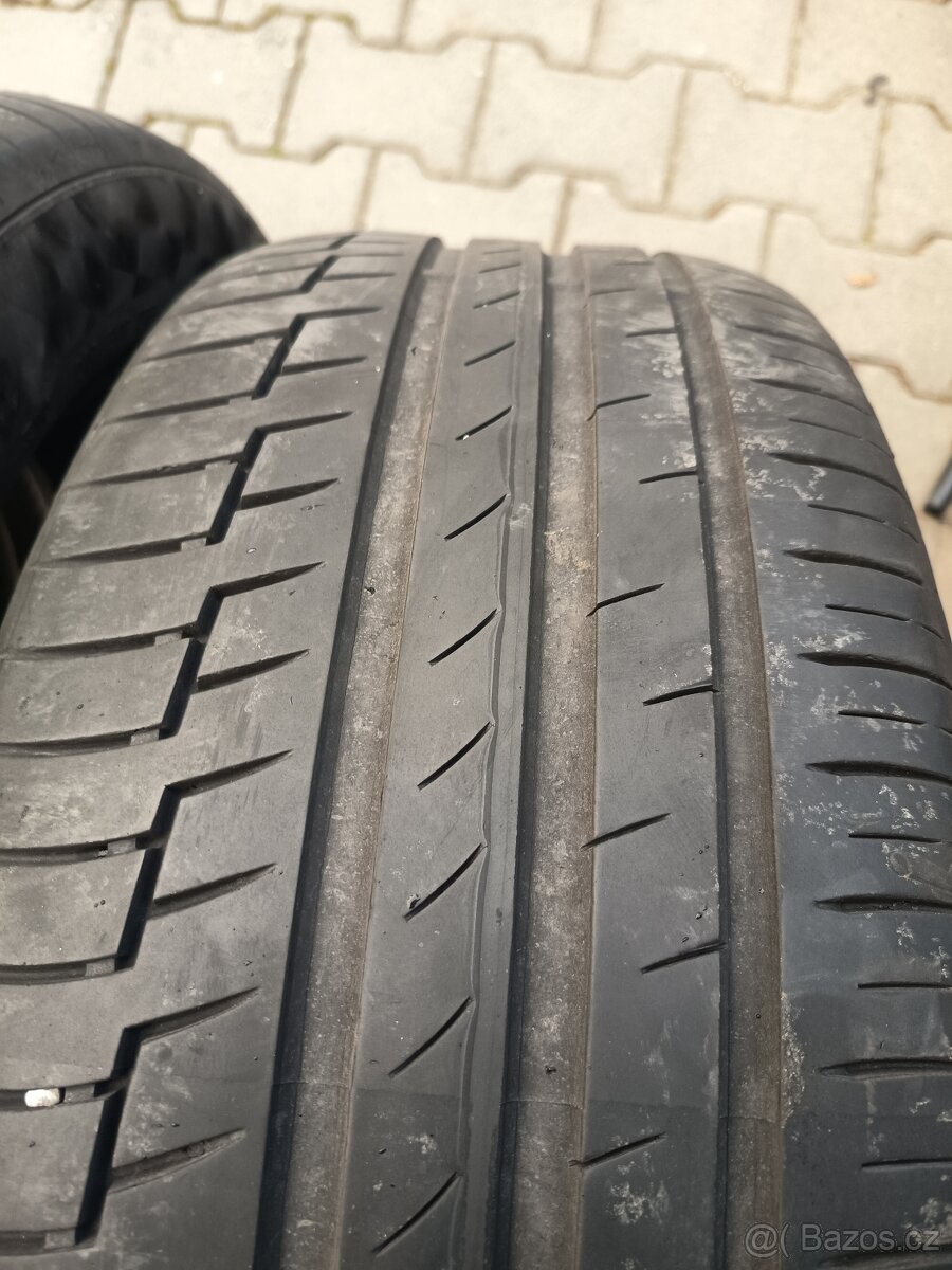 Letní pneu 235/50r18