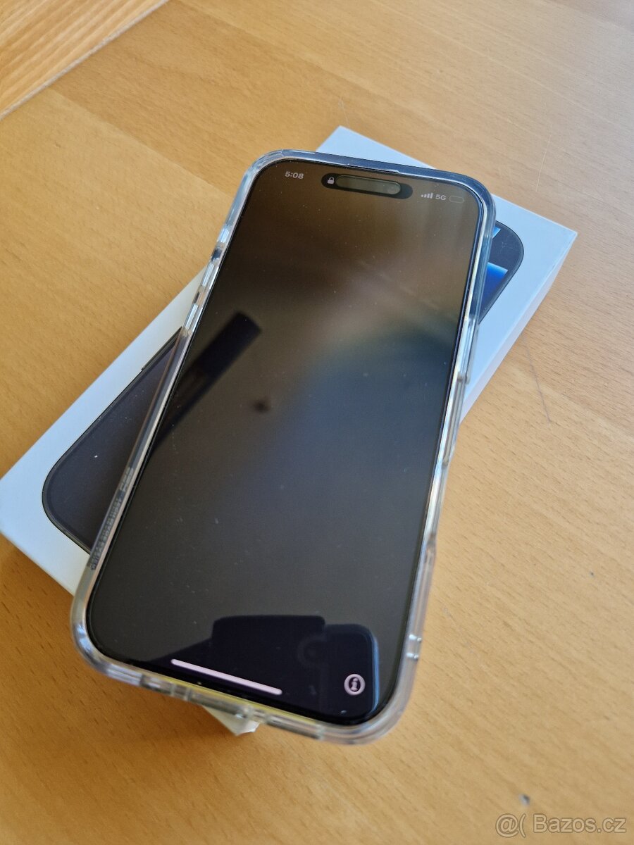 Apple iPhone 16 Pro 128 GB černý titan s krytem