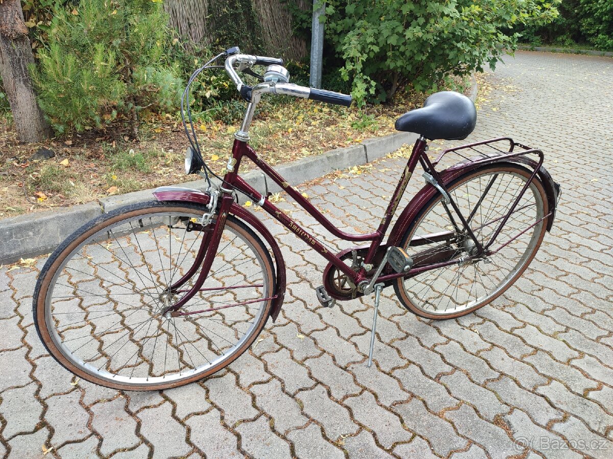 Starožitné dámské kolo Amsterdam
