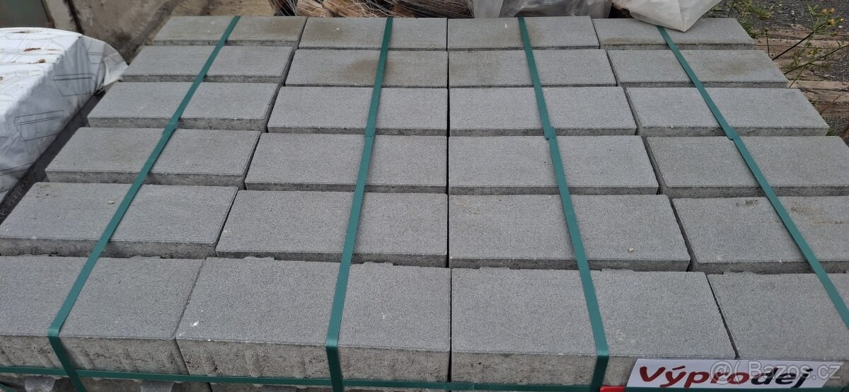 Výprodej - Dlažba drenážní EKO obdelník 30x15x8cm přírodní -