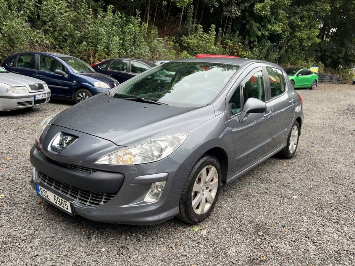 Peugeot 308 1.6 115kW serviska 2010 140 tkm STK 9/27 navi