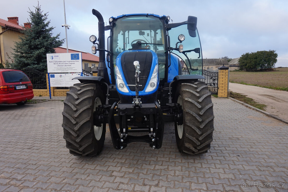 Přední tříbodový závěs na traktory New Holland