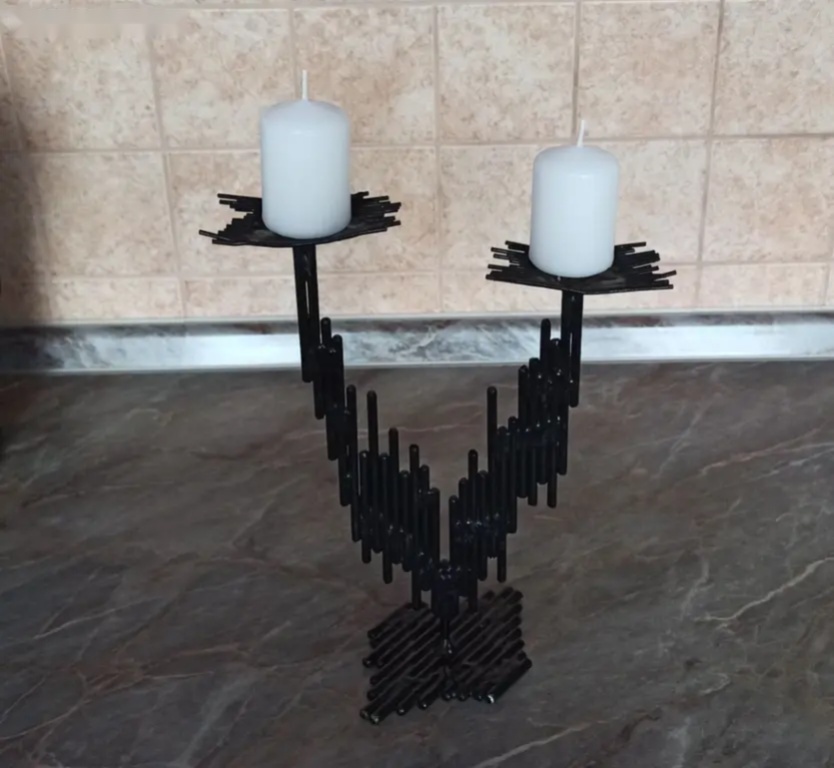 Kovový svícen, retro