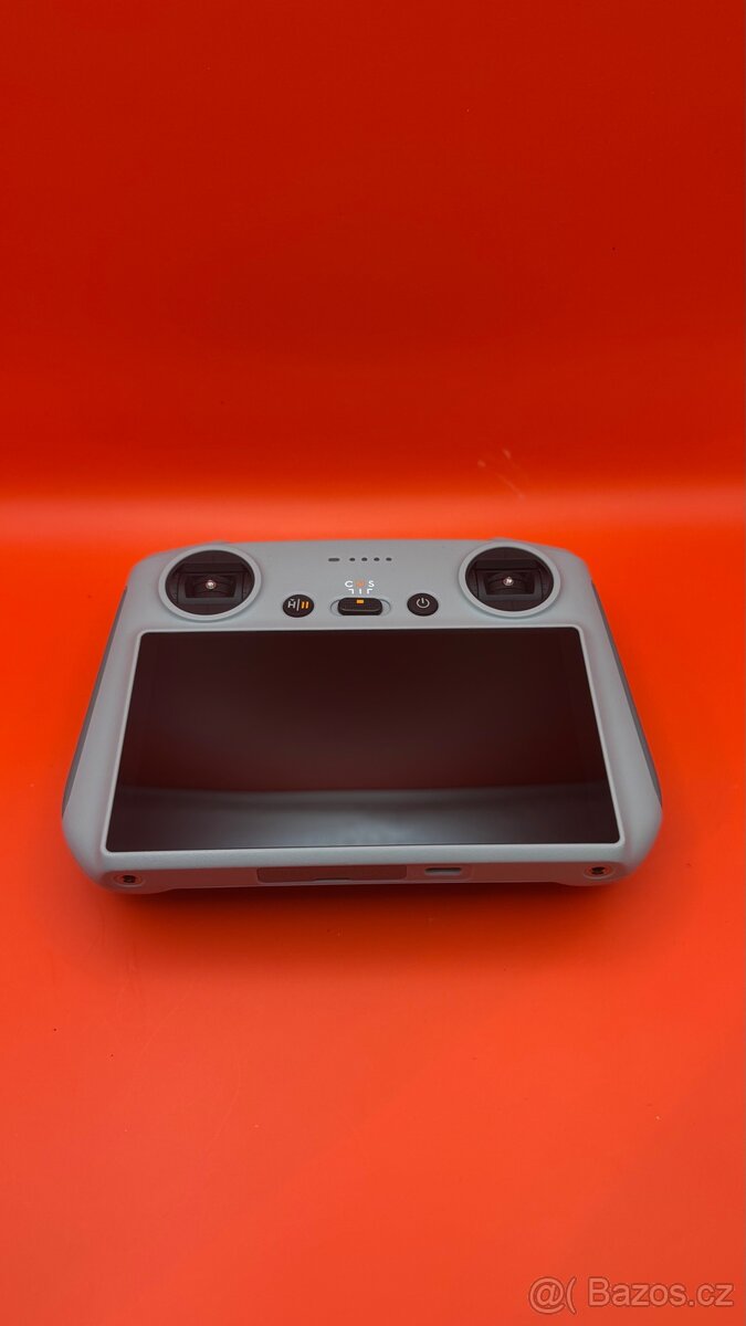 DJI RC ovladač s integrovaným displejem