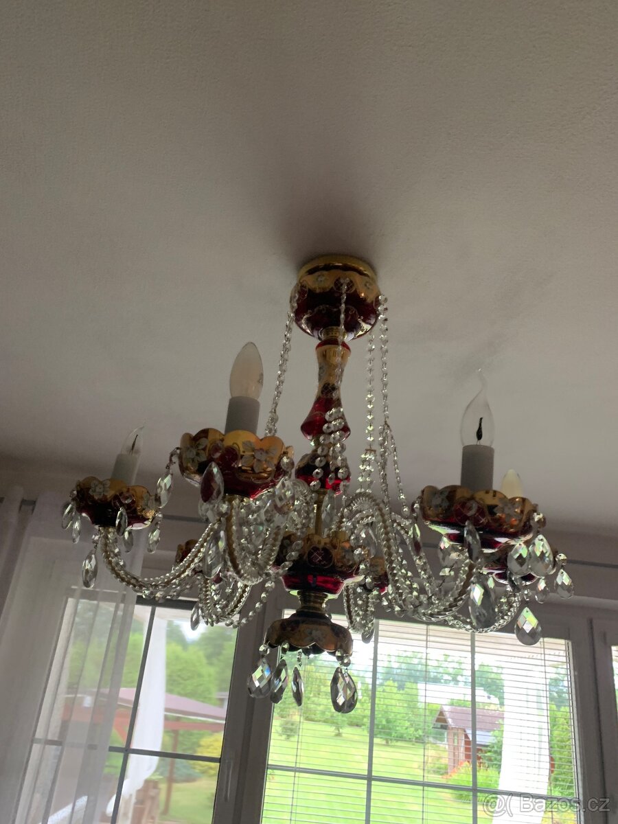 6-ti ramenný červený křišťálový lustr zdobený vysokými smalt