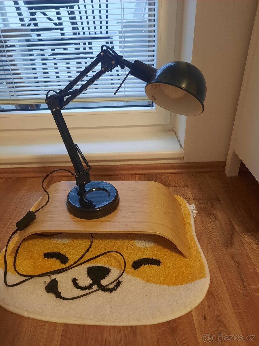 Stolní lampa