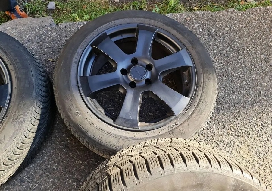 zimní Autec mercedes Volkswagen 5x112 8jx17 et38