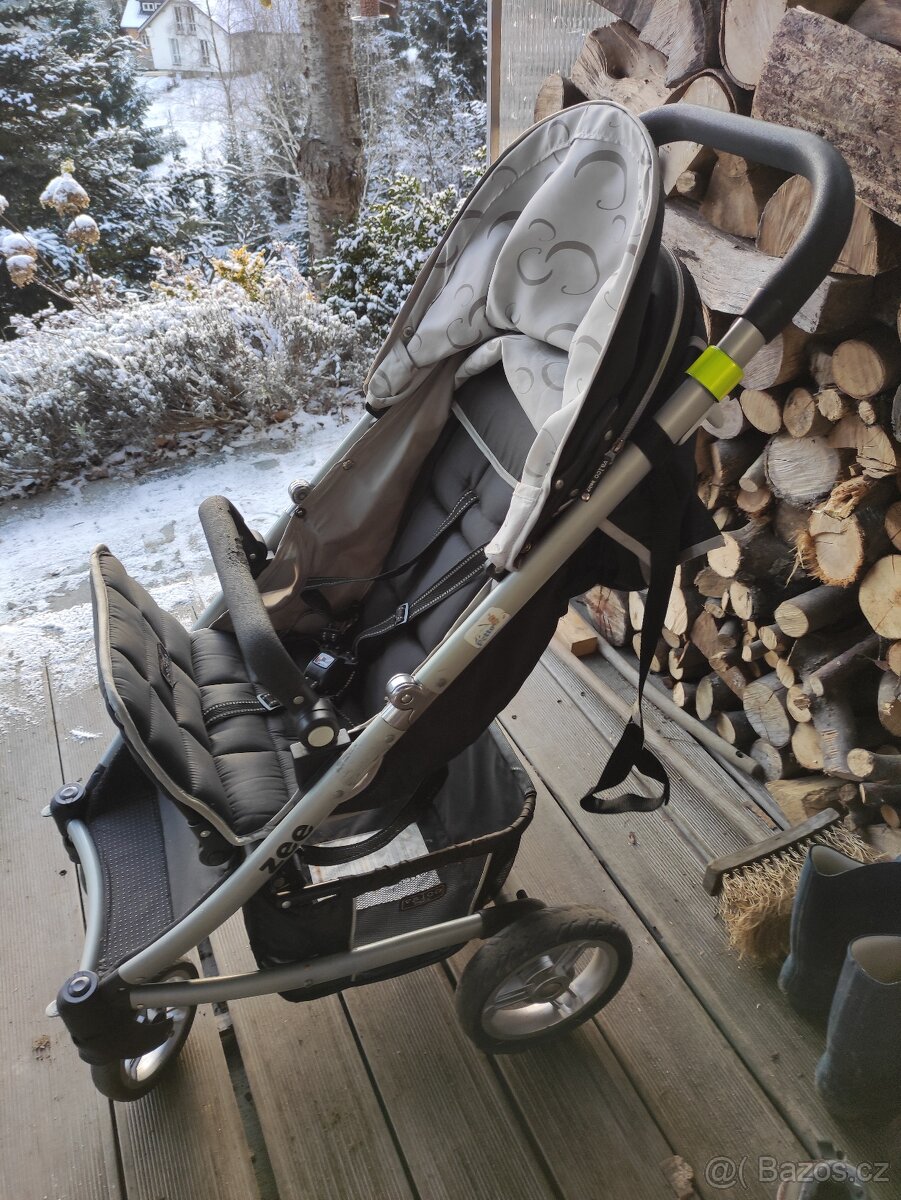Kočárek rychle a levně (sleva na 390) VALCO baby ZEE