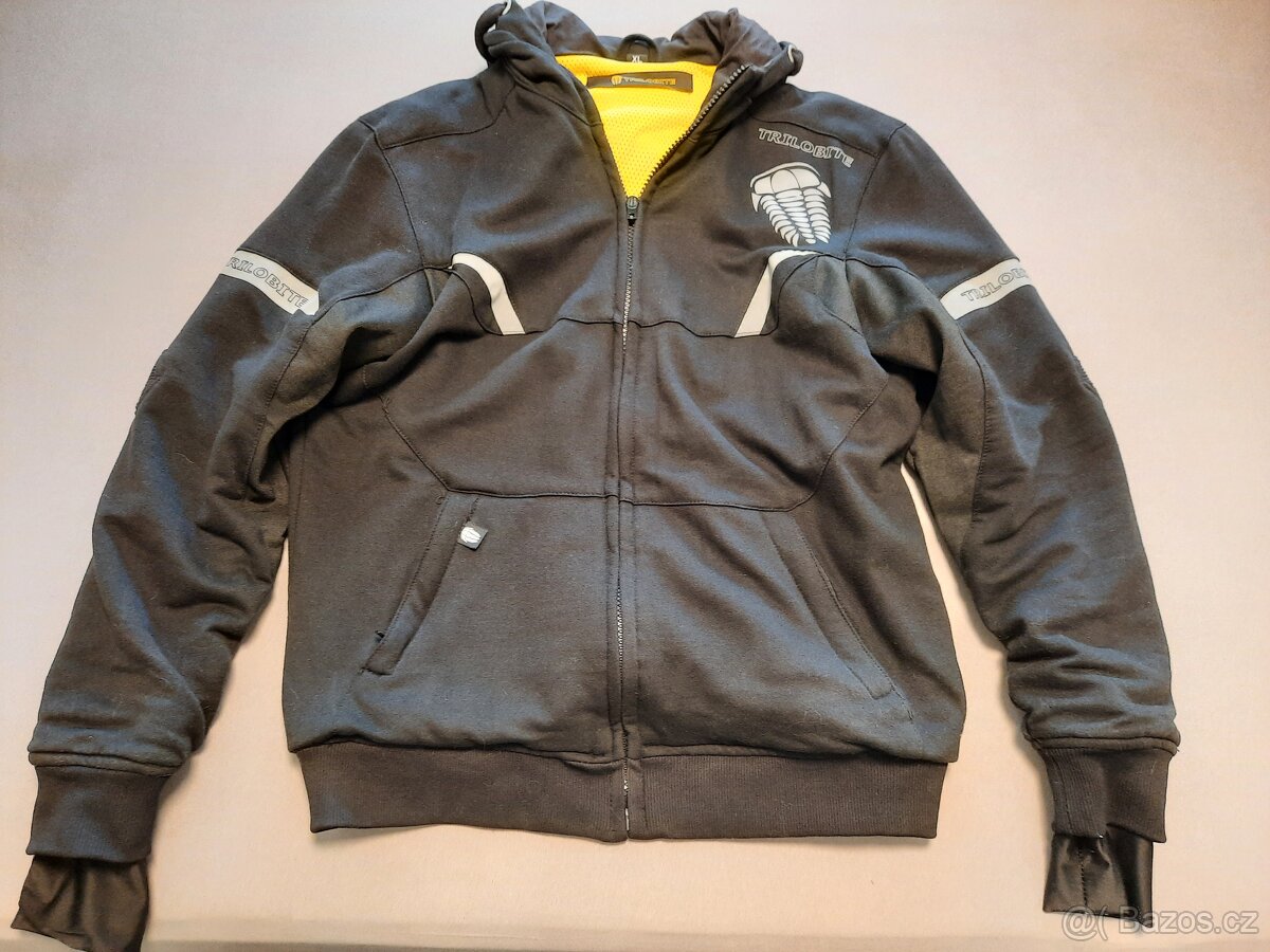 Nabízím  pánskou mikinu na motorku.