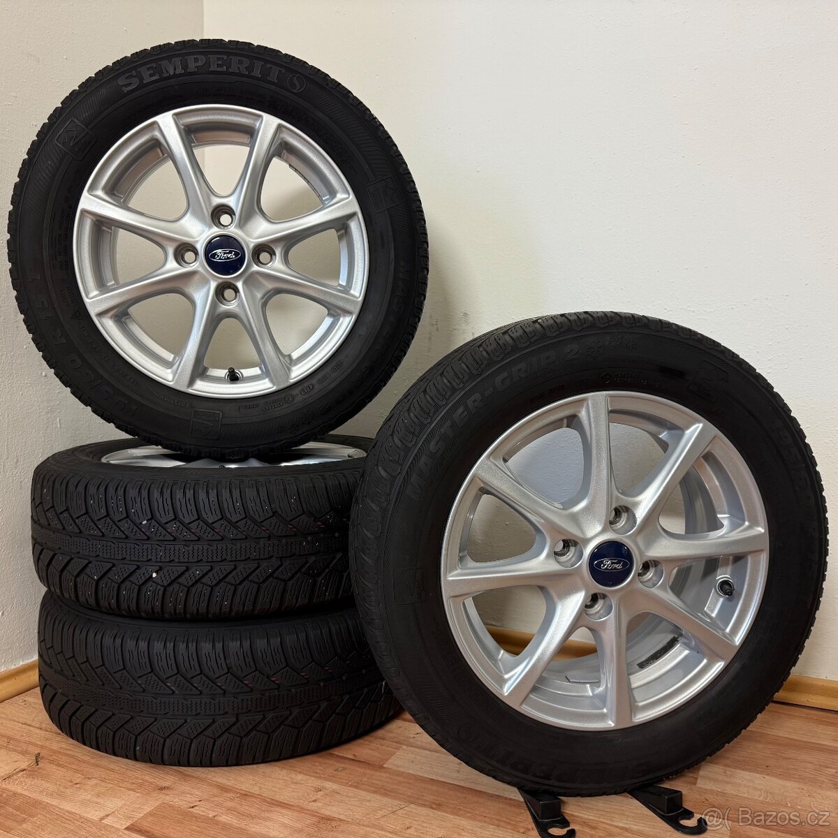 FORD FIESTA MK8 4x108 R15 ET45+ZIMNÍ 195/60R15 5mm