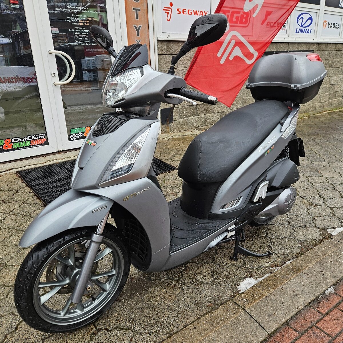 Kymco People GT 300i,ABS,Pneu 80%,ABS,nová baterie