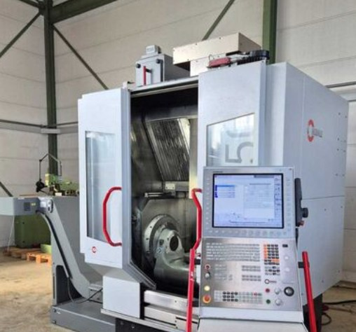 Obráběcí centra - vertikální C 250 U