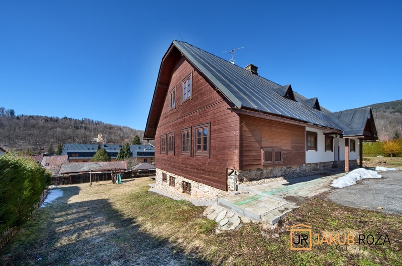 Prodej chaty s ubytováním 377 m², pozemek 1587 m² Černý Důl