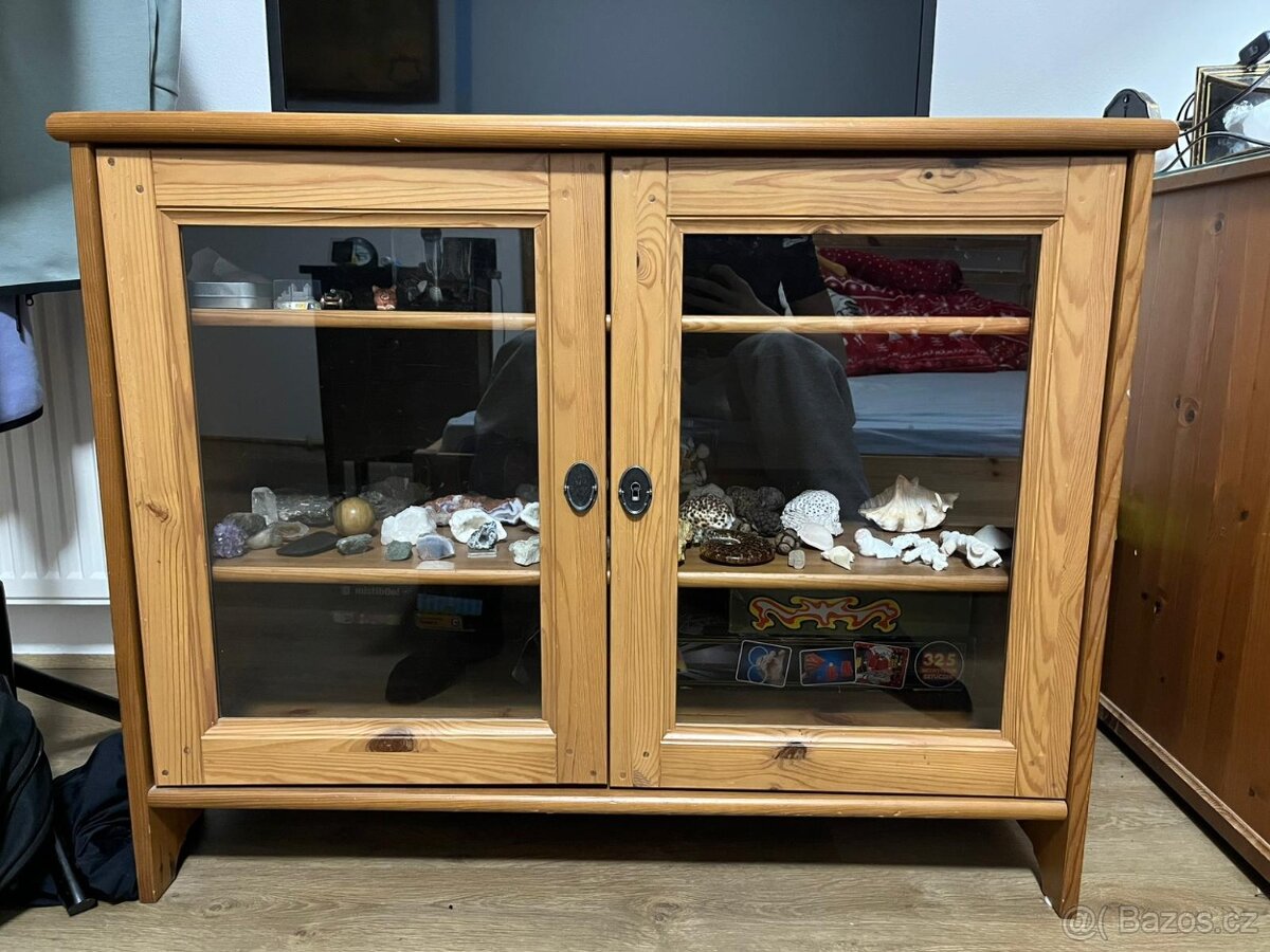 IKEA Leksvik HIFI vytrína