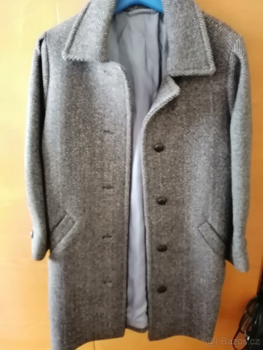 Dámský flausovy kabát 42
