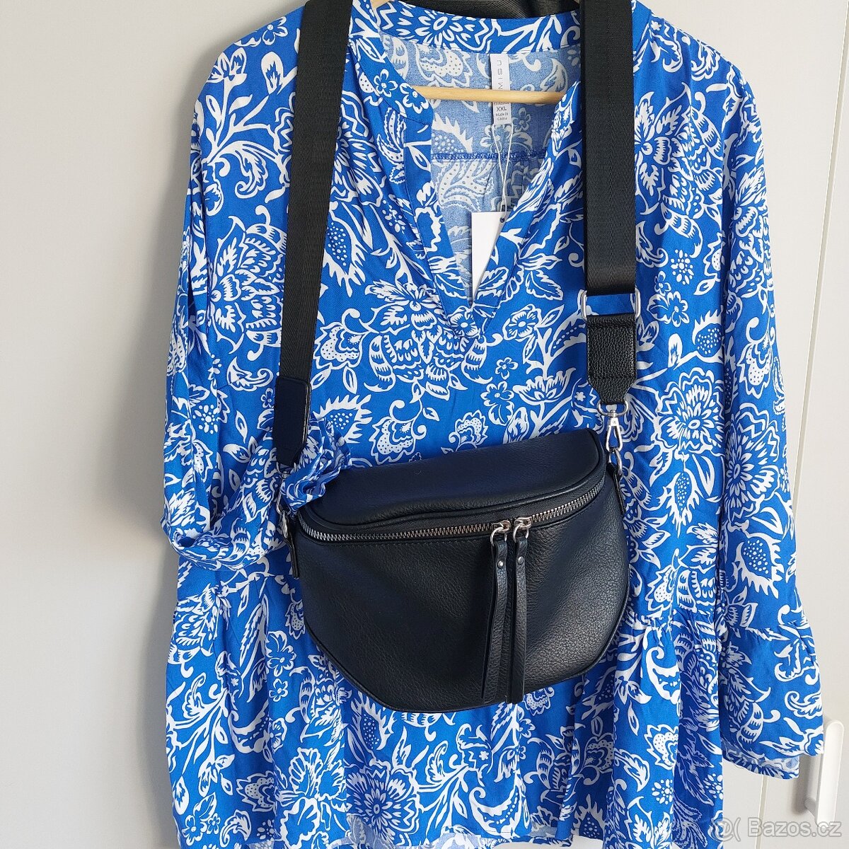 NOVÁ KABELKA CROSSBODY