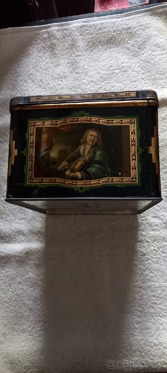 Plechovka od kávy
