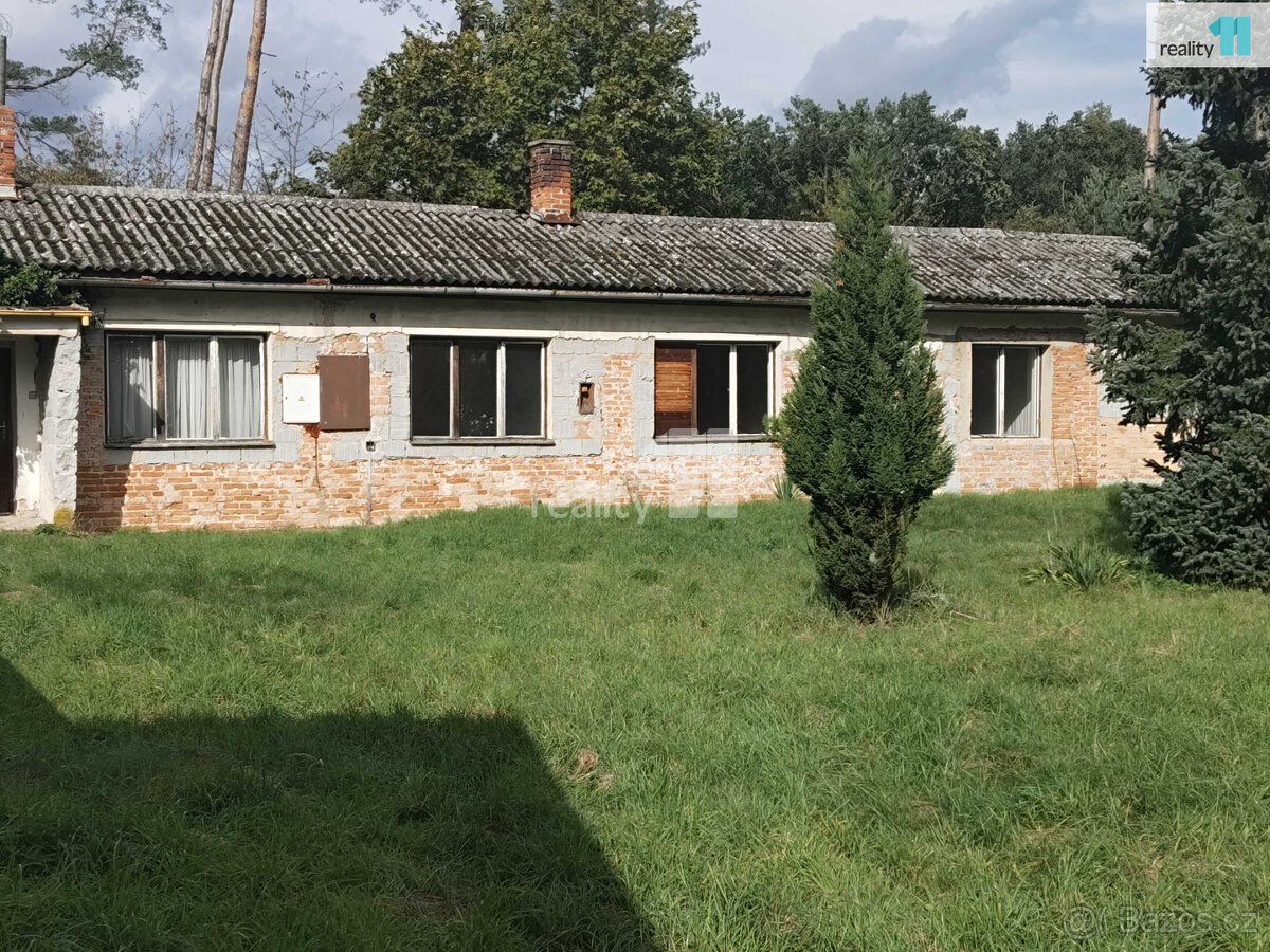 Prodej rodinného domu 3+1 před kompletní rekonstrukcí, Labsk