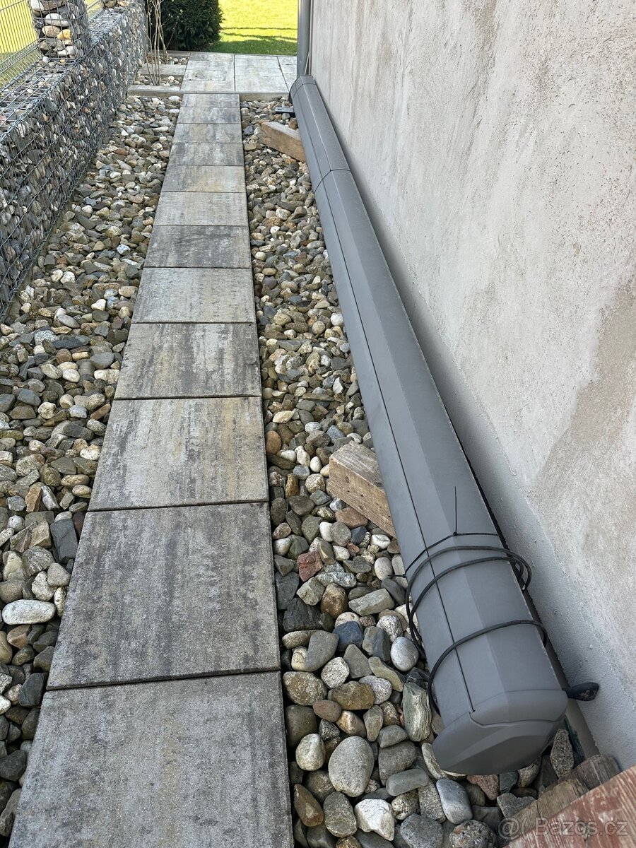 Venkovní kazetová elektrická markýza 5x3m antracit