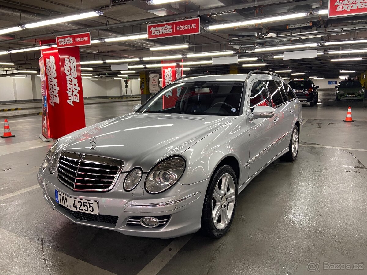 Mercedes-Benz E350 w211