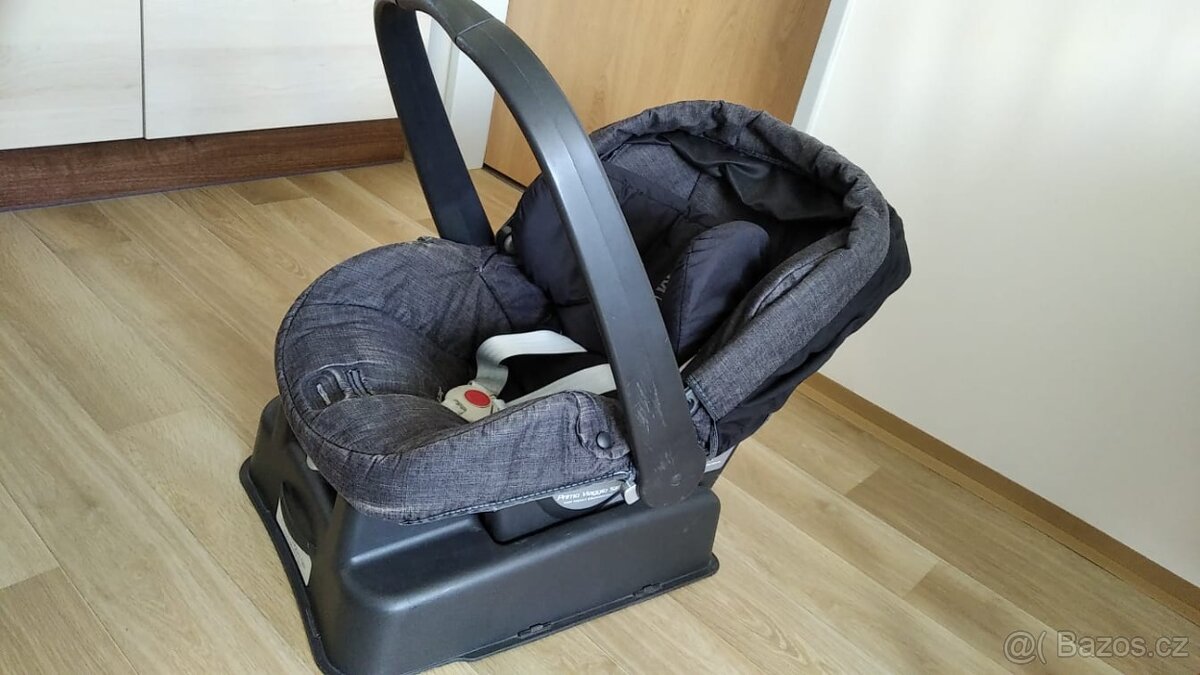 Autosedačka vajíčko mamas & papas