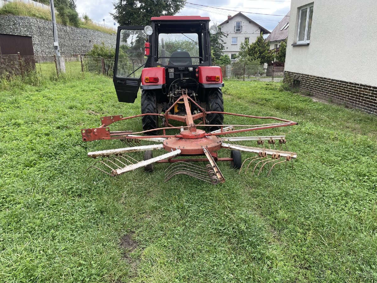 Skulovač sena deutz fahr