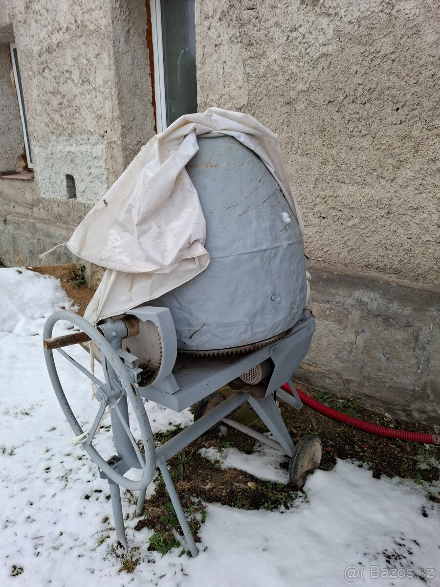 Stavební michačka