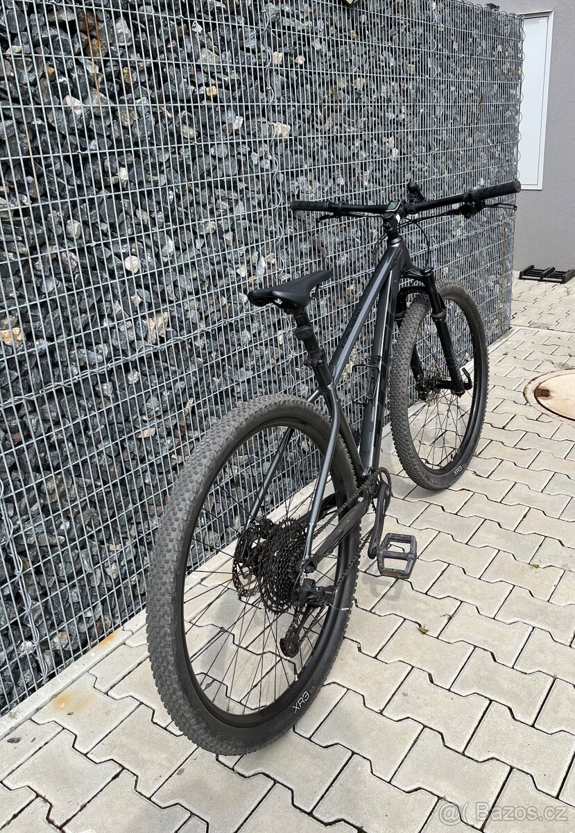 Kolo Trek X Caliber 8 velikost ML