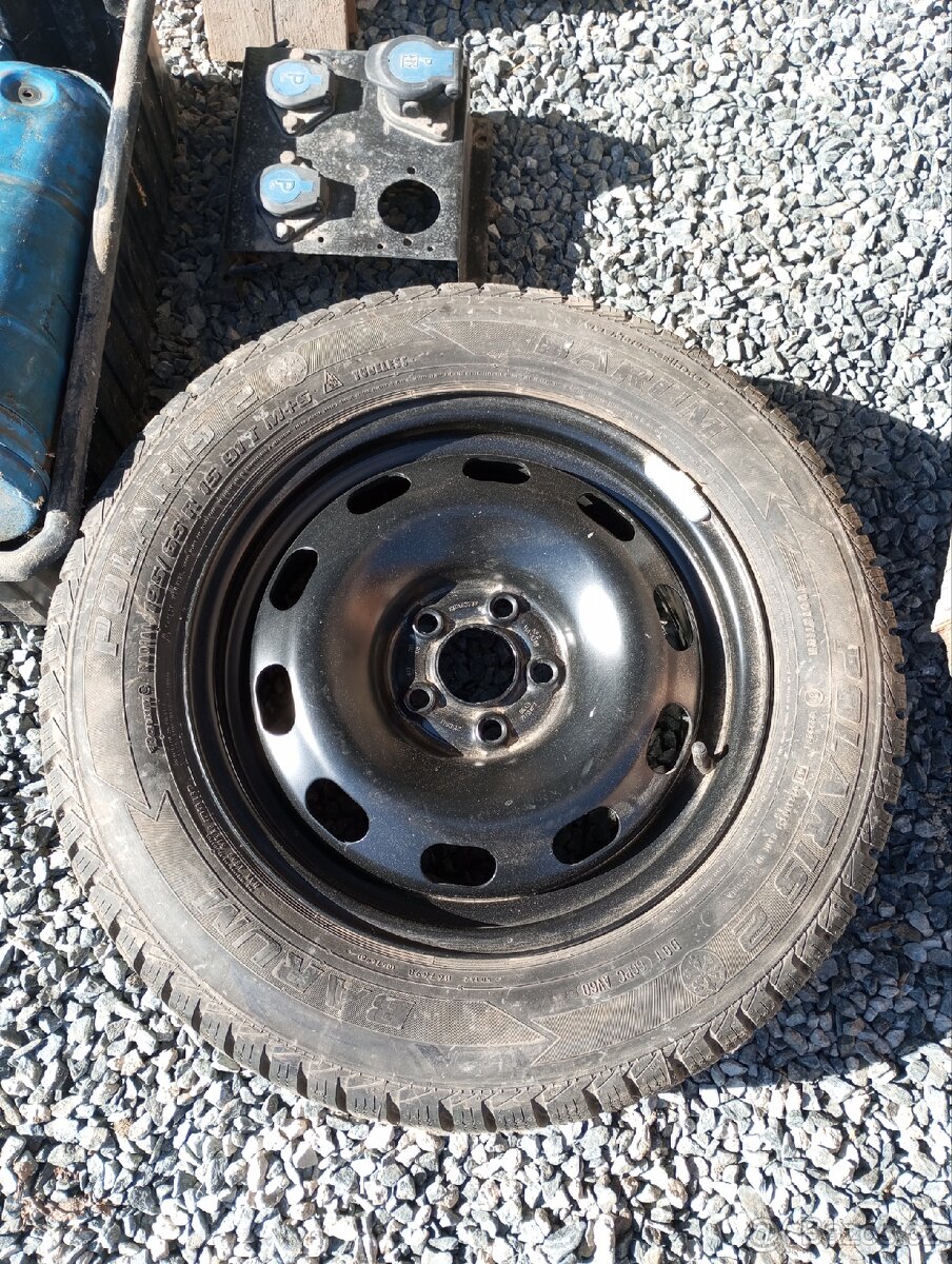 Nový disk 5x100 včetně pneu 195/65 R15
