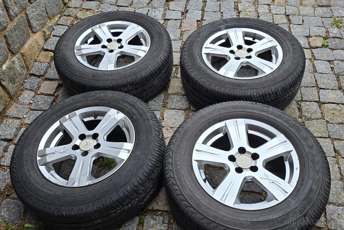 6,5Jx15H2 gumy 215 65 R15 C. Kolem 8mm