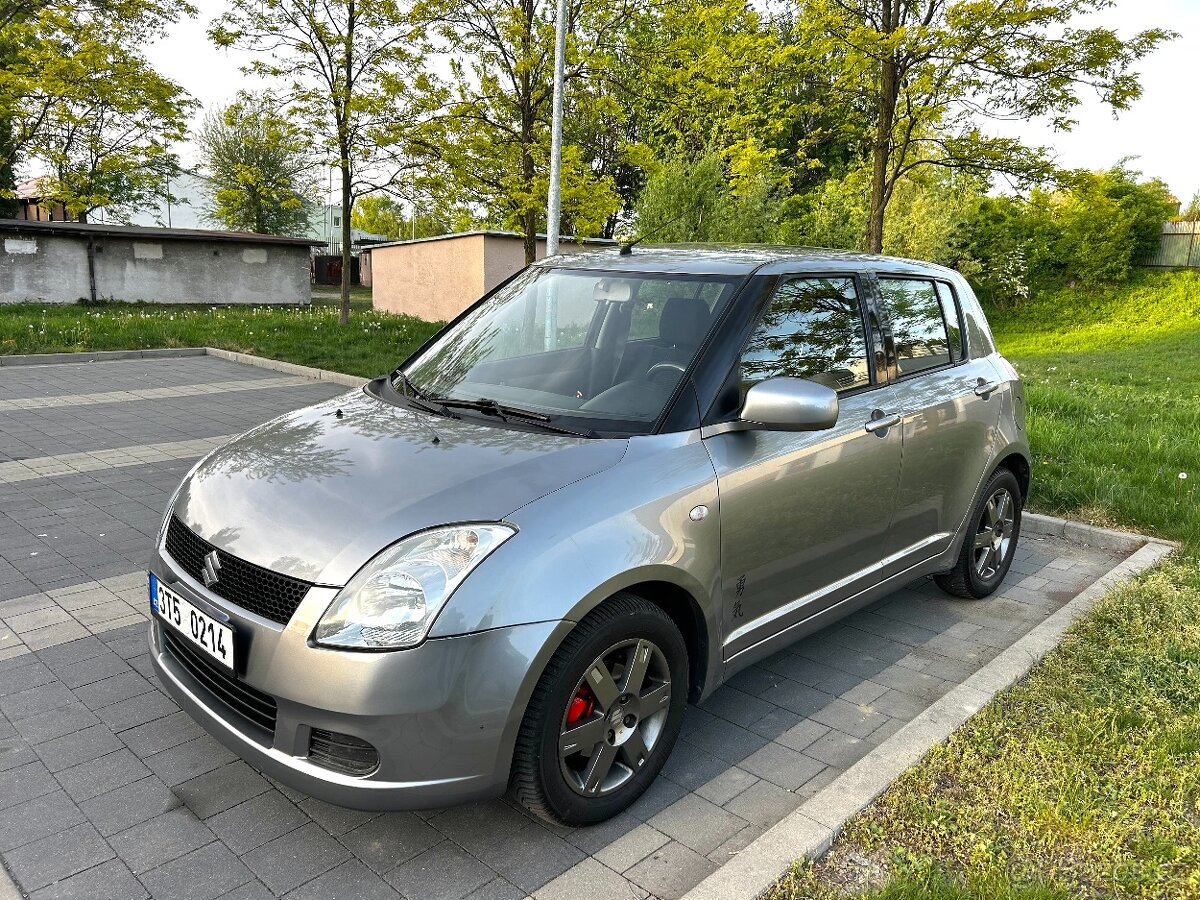 Suzuki SWIFT 1.3 i 67kW r.v. 2005