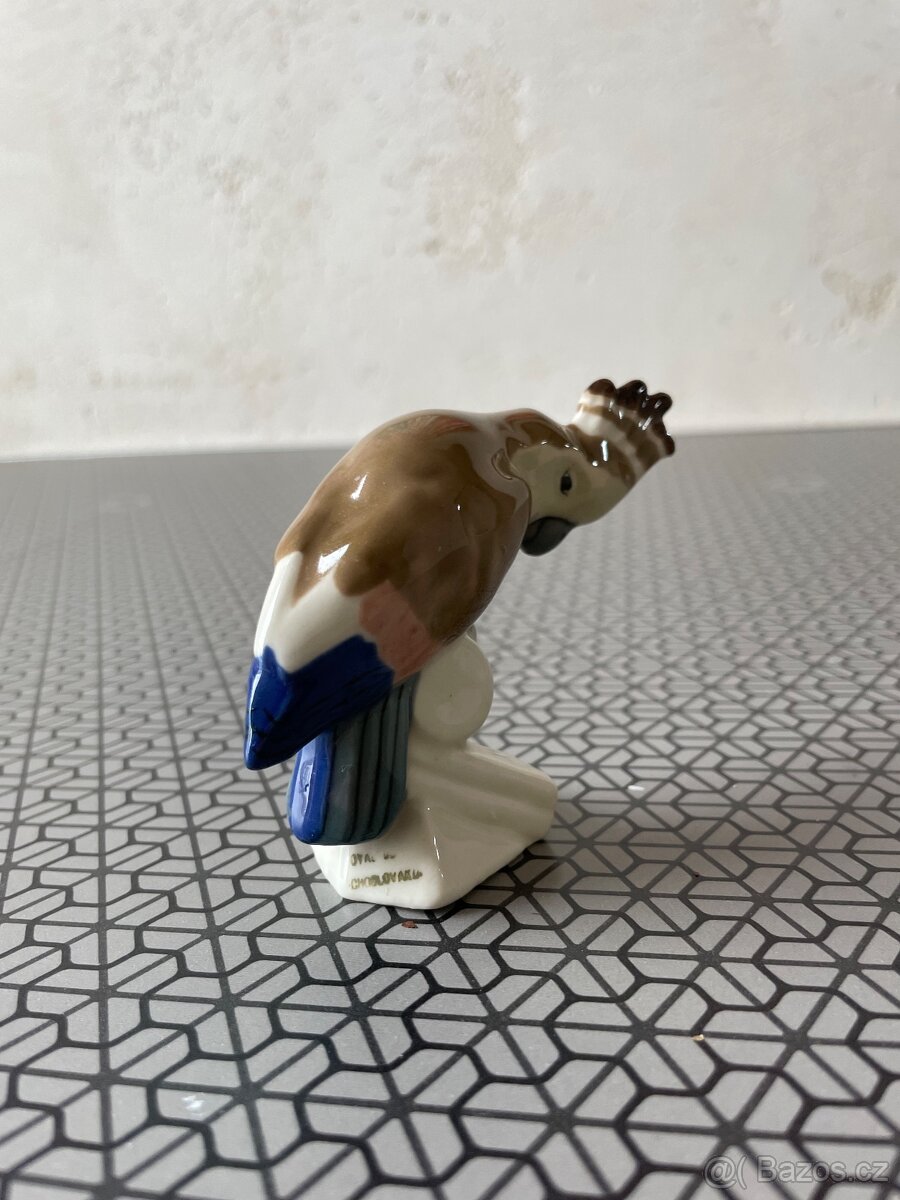 Malá porcelánová soška kakadu - značeno