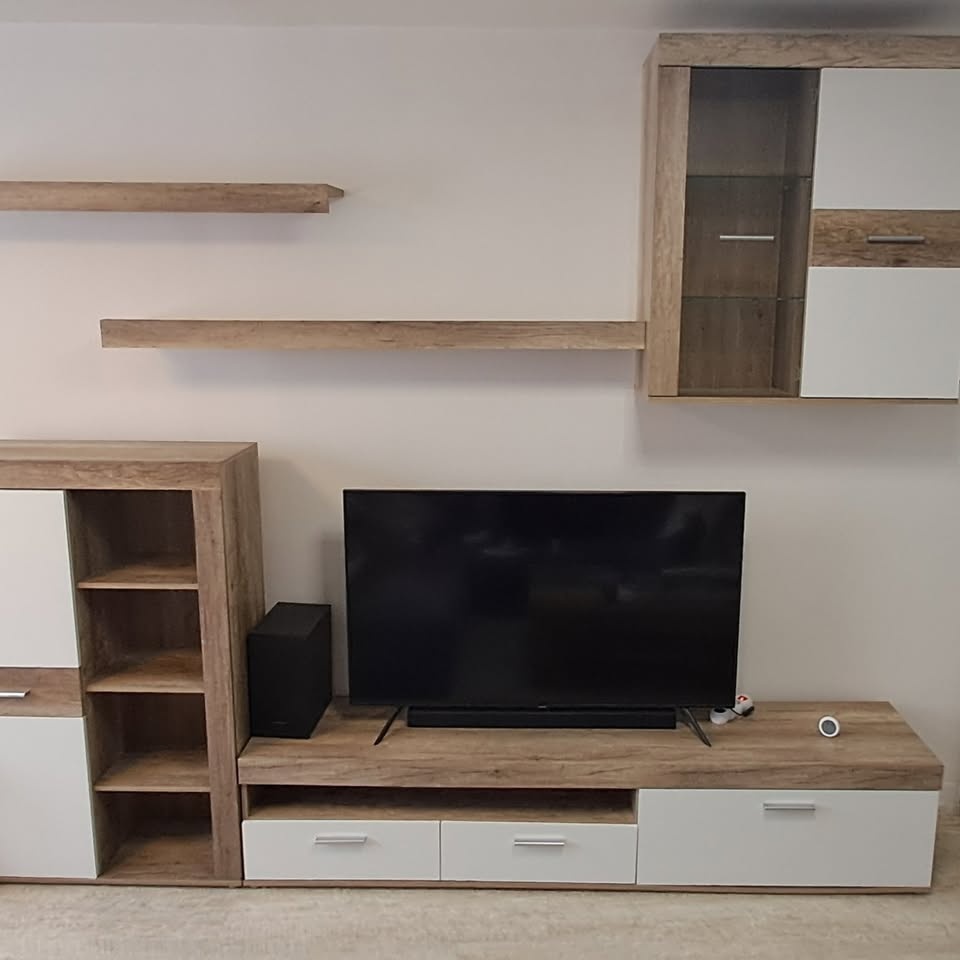 Obývací stěna + konferenční stolek