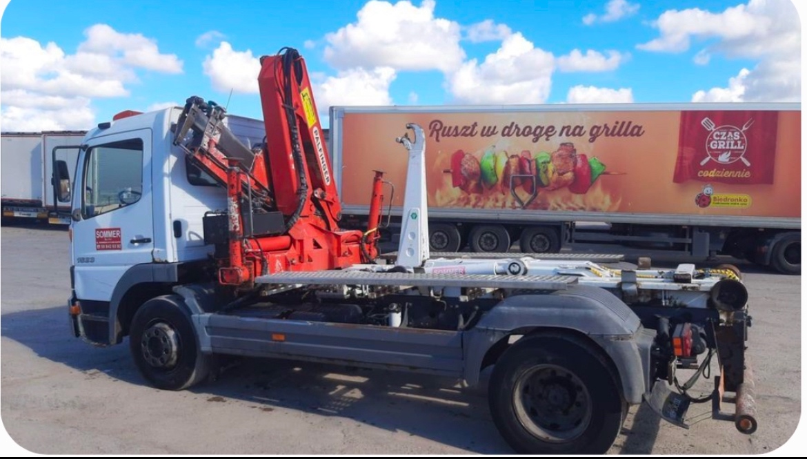Atego 1523 nosič kontejneru, HR PALFINGER + kontejner