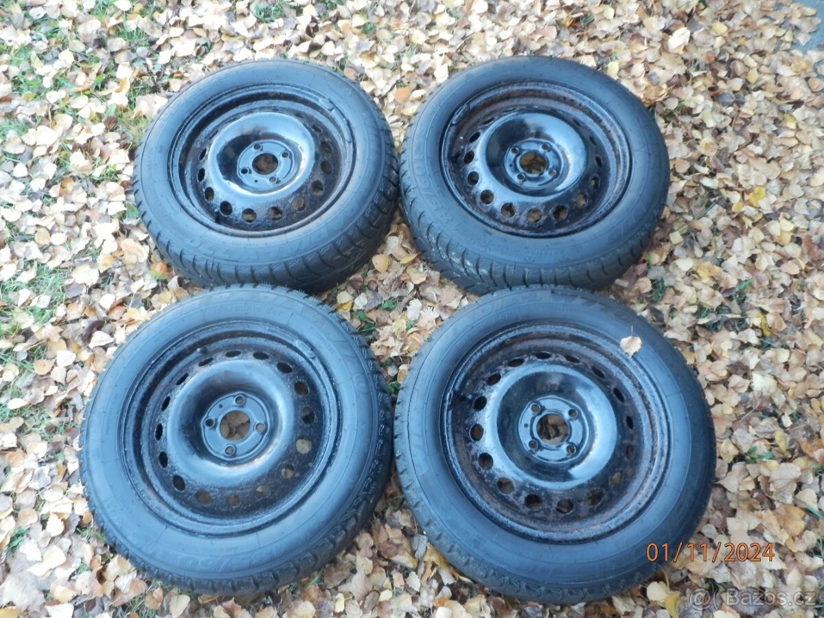 4xObutá zimní sada kol na RENAULT CLIO Rok 2007 185/60 R15