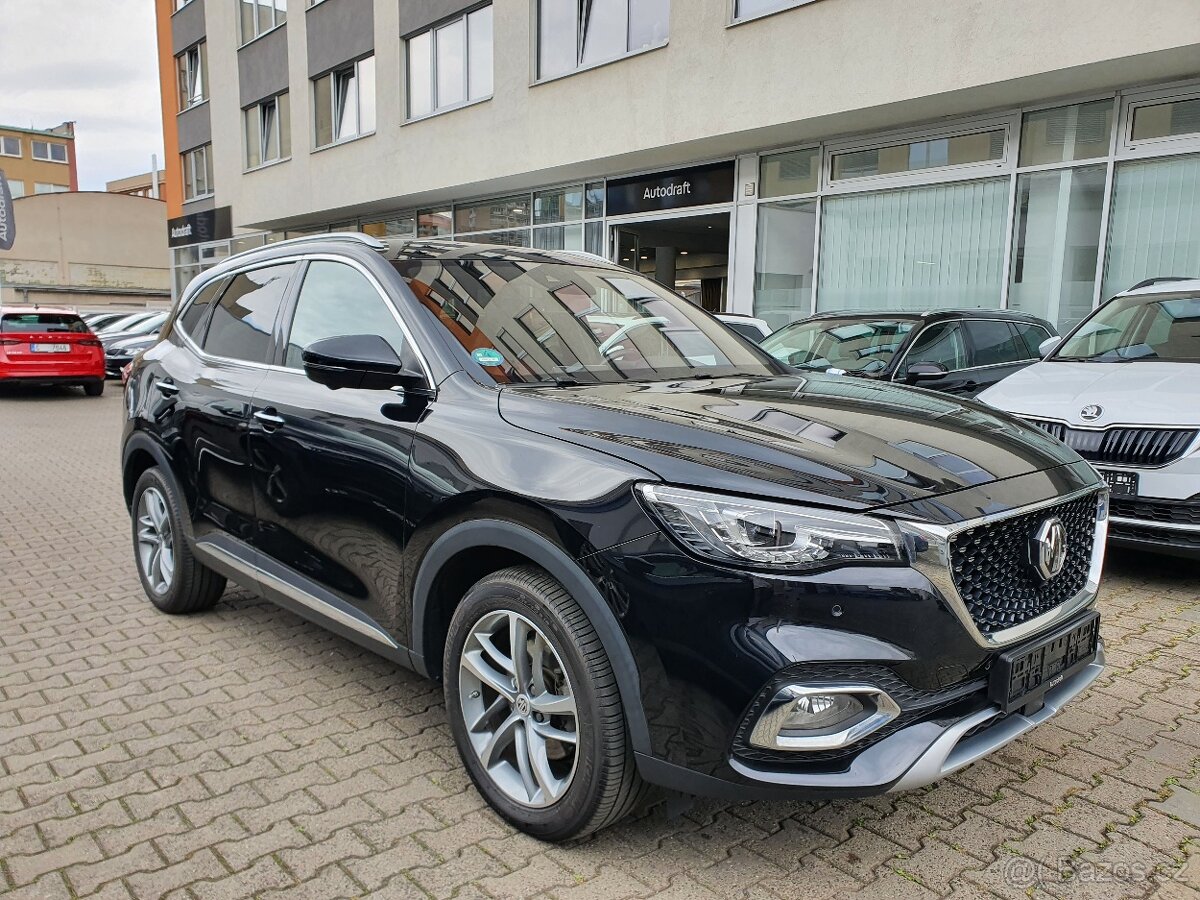MG EHS PHEV Luxury 1.5 190kW AUT. 88tkm kamera 360° Virtual